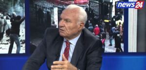 “kane-zyrtare-te-arrestuar”/-havari:-po-detyrojne-shoqerine-te-perserisin-nje-tjeter-“21-janar”.-protesta-e-lapajt?-simbol,-tmerron-ramen!