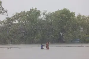 shirat-e-rrembyeshem-ne-indi-shkaktojne-viktima-dhe-shkaterrim