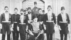 “pas-vdekjes-se-gruas-dhe-se-bijes,-pashko-vasa-gjente-ngushellimin-te-dhendri-dhe-dy-vajzat-e-tij,-por-kupeliani-e-vazhdoi-korrupsionin-ne-te-gjithe-administraten…”/-deshmia-e-rralle-e-gazetarit-libanez