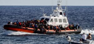 mund-te-dergohen-ne-“qendra-kthimi”,-dw:-be-pershpejton-riatdhesimet-ne-fushaten-kunder-migrimit