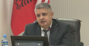 gara-per-kreun-e-ri-te-spak,-adnan-xholi-shpalos-platformen:-koha-per-te-goditur-kriminalitetin-me-hetime-penale-dhe-pasurore!-korrupsioni-i-zyrtareve-te-larte…