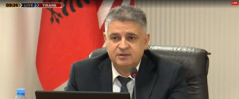 “kam-hetuar-krime-te-1997”,-xholi:-kemi-konfiskuar-pasurite-e-bandes-se-durresit-dhe-lushnjes,-vlera-arrin-ne-miliona-euro