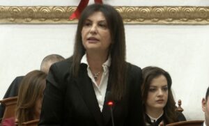 debate-dhe-tensione-ne-kuvend/-topalli-sqaron:-ishin-firma-per-mbeshtetje,-jo-propozim-per-avokatin-e-popullit