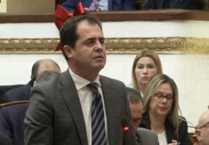 “be-se-mbeshtet-nxitimin”,-bylykbashi:-respektoni-vullnetin,-mos-zgjidhni-nje-avokat-populli-100-%-te-kontestuar!