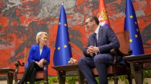 be-i-tregon-“kufirin”-vucic/-von-der-leyen:-serbia-anetaresohet-vetem-nese-permbush-reformat