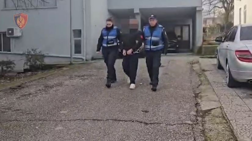 jepnin-para-me-fajde-nga-burime-kriminale-ne“exchange”/-arrestohen-3-persona,-1-ne-kerkim