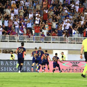 fitorja-me-bylisin-i-nxjerr-nga-kriza,-vllaznia-do-perseritjen-e-suksesit-te-fazes-se-pare