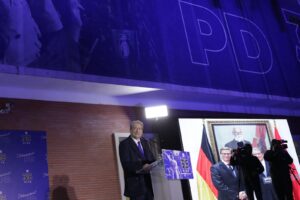 “narkoshteti-po-shembet,-demokratet-do-japin-goditjen-perfundimtare”/-berisha:-protesta-te-fuqishme-kombetare,-per-fitoren-e-merituar