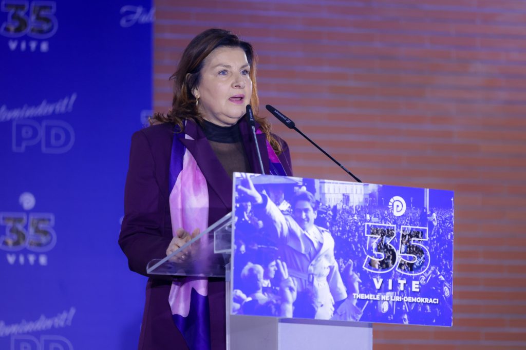 liria-ishte-nje-zgjedhje/rajmonda-bulku:-z.berisha,-krenare-qe-ju-kam-ndjekur!