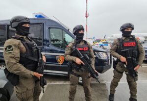 renea-aksion-ne-dobrac-dhe-fushe-kuqe,-arrestohen-dy-persona.-detaje-nga-operacioni