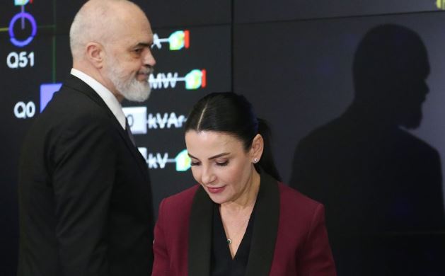 spak-kerkon-arrestimin-e-zv.kryeministres/-“ne-kundershtim-me-rregulloren-parlamentare”,-birn:-si-po-fitojne-kohe-socialistet-per-te-shtyre-vendimmarrjen-per-ballukun-ne-janar