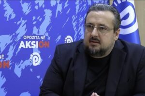 “nga-tenderat-tek-cmimet-e-larta-dhe-refuzimi-e-minimumit-jetik”,-teliti-zberthen-10-pikat-ku-qeveria-“la-ne-balte”-qytetaret