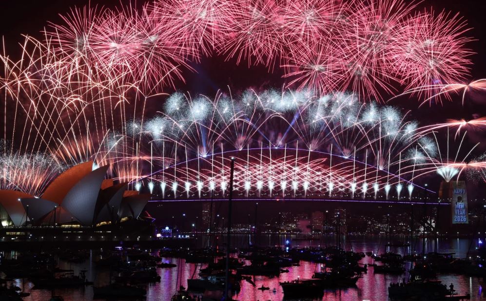 fotolajm/-“festime-dhe-spektakel-fishekzjarresh”,-ja-si-e-priti-bota-vitin-e-ri-2026