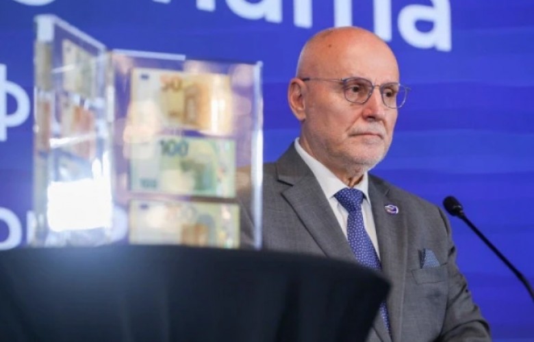 bullgaria-hyn-zyrtarisht-ne-eurozone,-guvernatori-i-bankes-kombetare-bullgare:-ndryshimi-financiar,-mesazh-politik-e-shoqeror