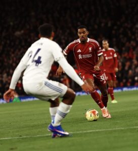 vetem-barazim-ndaj-leeds,-liverpool-gabon-ne-premier-league