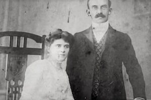 “ashtu-u-jepte-dore-z.bahri-omarit,-por-tashti-ky-zotni-u-zhduk-nga-“dielli”-dhe-nuk-besoj-te-kete-mbire-ndonje-tjeter-kerpudhe-si-ay…”!/-letra-e-panjohur-e-sotir-koleas-e-vitit-1920