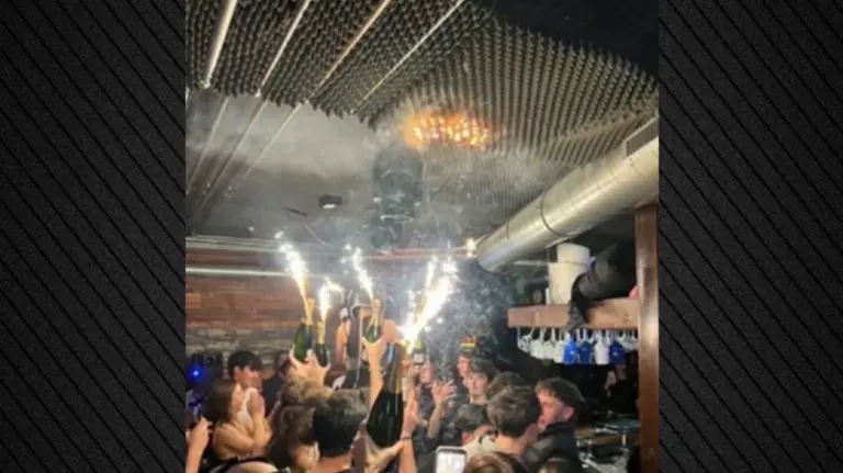 video/-momente-paniku-dhe-frike,-pamje-nga-tragjedia-ne-zvicer,-njerezit-tentojne-te-shpetojne-pas-shperthimit-te-zjarrit