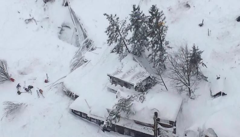 tragjedi-ne-alpet-e-italise,-seria-e-ortekeve-vret-dy-persona,-plagosen-disa-te-tjere