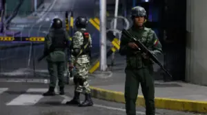 bombardimet-ne-karakas/-ambasada-amerikane-ne-venezuele,-thirrje-shtetasve-te-saj-te-largohen-menjehere