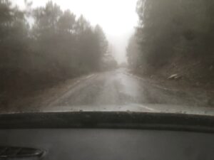 moti-i-keq/-si-paraqitet-situata-ne-qarkun-e-shkodres,-shembje-rrugesh-e-nderprerje-te-energjise-elektrike-ne-disa-zona