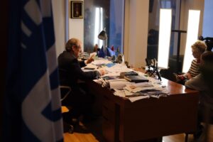 “largimi-i-rames,-kusht-i-domosdoshem”/-berisha:-‘lubi’-balluku-ben-gjithcka-per-te-intimiduar-deshmitaret-dhe-manipuluar-dosjet