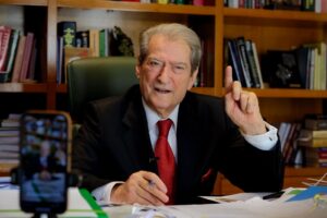 “qeveria-teknike-do-mbeshtetet-nga-te-gjithe”/-berisha:-se-shpejti-tryeze-e-perbashket-me-te-gjitha-forcat-politike-dhe-faktore-te-shoqerise.-beteja,-per-demokracine