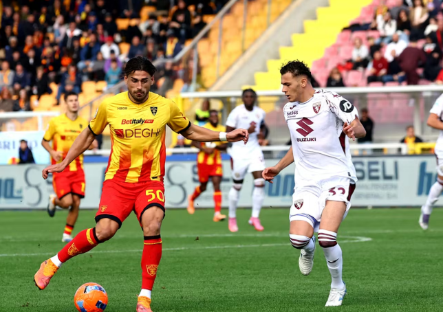 asllani-nuk-bind,-torino-mendon-qe-te-ktheje-mbrapsht-mesfushorin-e-kombetares