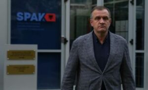 “te-paraburgosurit-nuk-kane-akses-real-ne-dosjet-gjyqesore”,-ish-ministri-beqaj-reagim-nga-burgu:-po-shkelen-te-drejtat-per-nje-proces-te-rregullt-ligjor