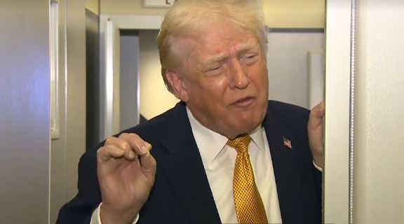 “vendi-drejtohet-nga-nje-njeri-i-semure”,-trump-paralajmeron-kolumbine:-presidenti-i-tyre-prodhon-kokaine-dhe-e-shet-ne-shba!-s’do-ta-beje-me! 