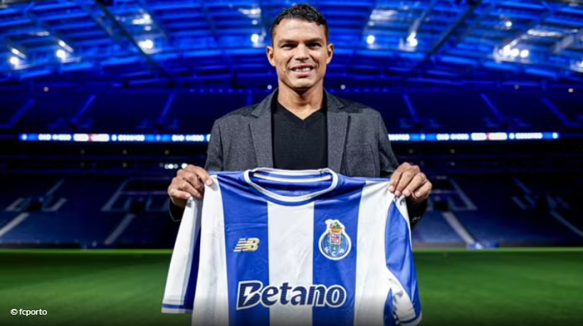 porto-zyrtarizon-41-vjecarin-thiago-silva:-mire-se-erdhe-ne-shtepi