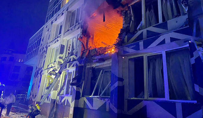 sulmet-ruse-godasin-objektivat-energjetike-ne-kharkiv-dhe-kompanite-amerikane-ne-dnipro