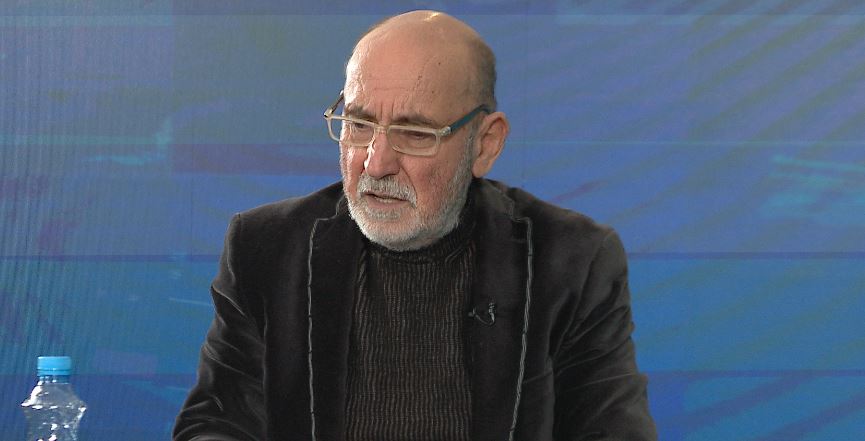 “skandalet-jane-te-medha!-berisha,-pengese-per-bashkimin-e-pd”,-lubonja:-ne-nje-vend-normal,-rama-duhej-te-ishte-dorehequr,-ose-arrestuar!