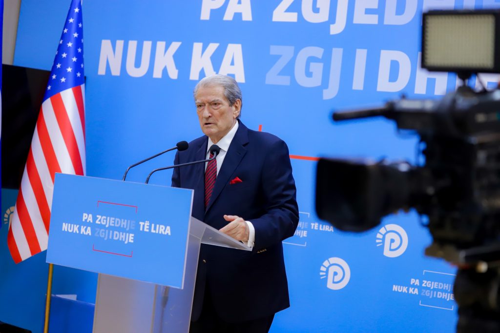 berisha:-rama-dhe-lubia-po-shkaterrojne-provat!-ramaduro-kerkon-te-mbroje-baxhanakun-e-florinjte