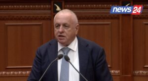 situata-me-reshjet,-tritan-shehu:-gjirokastra-e-izoluar-dhe-nen-uje,-banoret-ne-rrezik