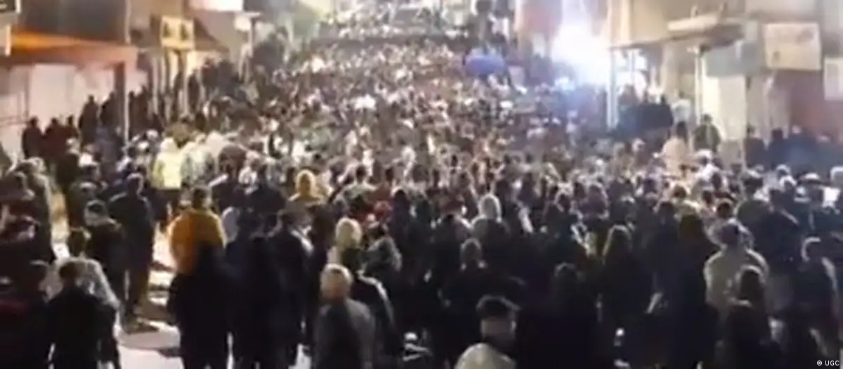 kaosi-dhe-protestat-ne-iran,-rritet-numri-i-viktimave-pas-perplasjeve-me-policine