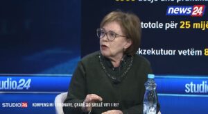 kompensimi-i-pronave/-“ne-‘95-vume-re-qe-mungonin-regjistra-noteriale”,-ish-drejtoresha-e-e-arkives:-eshte-bene-pune-e-madhe-per-ruajtjen-e-dokumenteve