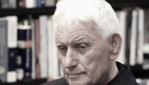 “asht-prifti,-vllau-i-dedes-qe-punon-me-mue,-ti-ke-shok-t’nipin,-ate-qe-i-bjen-kitares,-ka-dale-prej-burgut,-e-si-duket.…”/-historia-e-panjohur-e-kardinal-ernest-troshanit