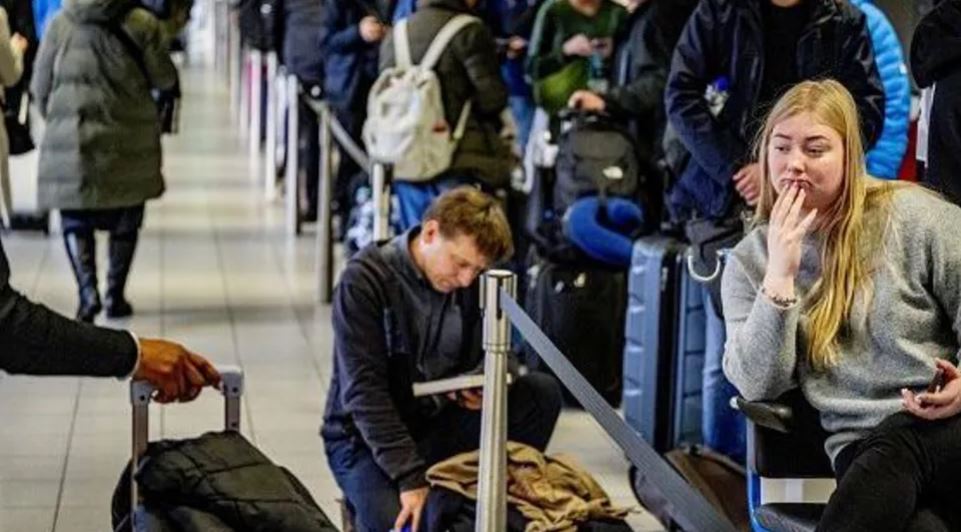 europa-ne-kaos/-gjashte-persona-humbin-jeten-dhe-qindra-fluturime-te-anulohen-per-shkak-te-motit-te-keq