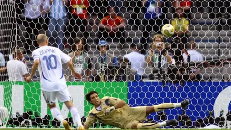 zidane-dhe-‘panenka’-e-pavdekshme;-kur-logjika-mposhti-friken-ne-finalen-e-boterorit