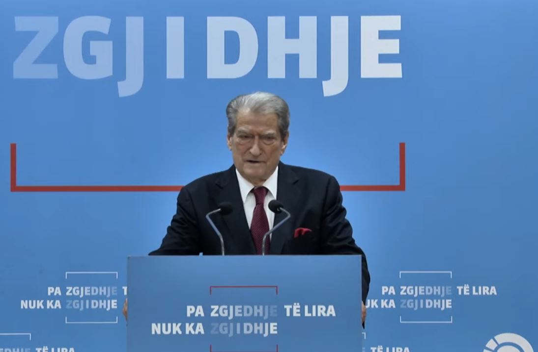 “qindra-mln-euro-per-‘rruge-te-florinjta’-qe-shemben-ne-vetem-3-muaj”/-berisha:-ne-kryeministri-po-fshihen-provat-per-krimet-e-ballukut-dhe-rames