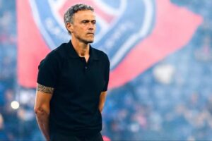 luis-enrique-drejt-largimit,-psg-mohon-zerat:-lajm-i-rreme