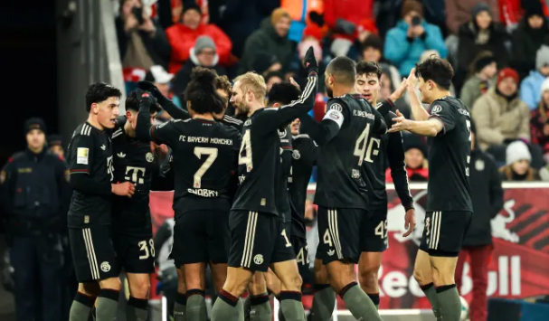 napoli-ben-merkato-te-bayern?-situata