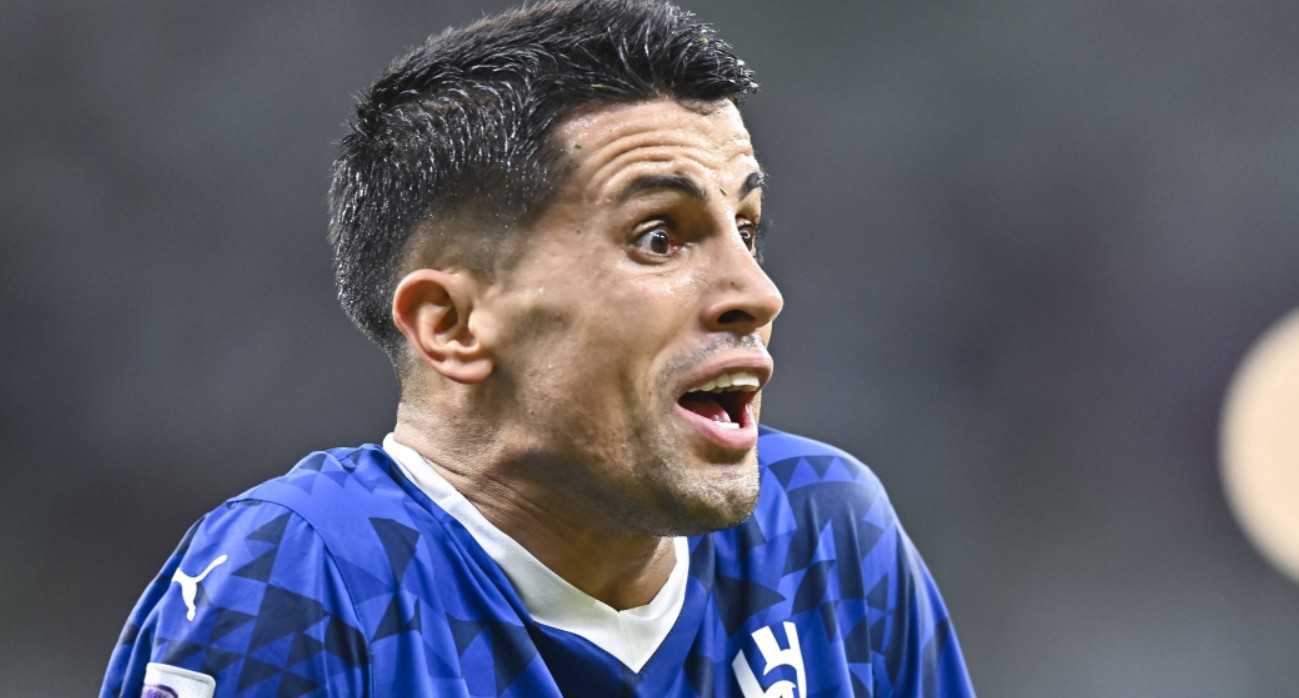 propozimi-i-bujshem-i-al-hilal:-pervec-cancelo,-i-ofron-barcelones-100-mln-euro-per-sulmuesin