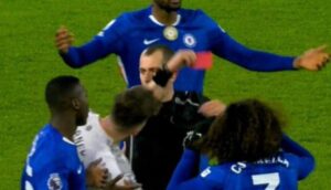 45′-e-para:-city-mjaftohet-me-nje-penallti,-cucurella-skuqet-ne-derbi.-brentford-vazhdon-ngjitjen-(video)