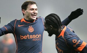 (video)-dy-gola-dhe-raste-te-shperdorura,-interi-nuk-fal-dhe-tenton-“arratisjen”-ne-krye!