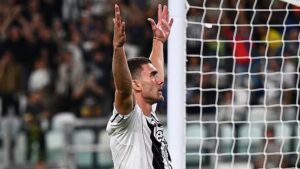 vlahovic-pershpejton-rikuperimin-pas-demtimit,-mund-te-rikthehet-per-ndeshjen-e-madhe