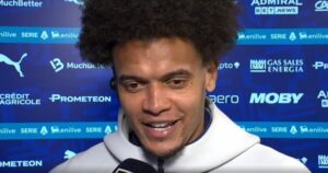 akanji-befason-me-stilin-e-flokeve:-me-siguri,-per-inter-napoli-do-t’i-rregulloj…