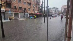 shkoi-te-verifikonte-situaten,-por-humb-jeten-nga-rrjedhja-e-ujit!-viktima-ne-durres,-punonjes-i-ndermarrjes-komunale