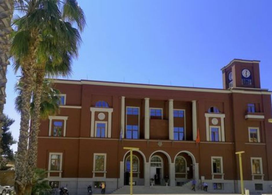 u-gjet-i-vdekur-ne-kanal,-bashkia-per-viktimen-ne-durres:-punonjesi-i-ndermarrjes-komunale-u-paraqit-ne-pune,-por…