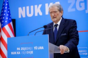 permbytjet/-berisha:-narko-qeveria-nuk-shpall-gjendjen-e-fatkeqesise-natyrore-sepse-nuk-duan-te-kompensojne-qytetaret!-rama-do-ishte-‘gati-ta-helmonte-ne-mesnate-lubine’-po-te-mos-ishte-dosja-e-tij